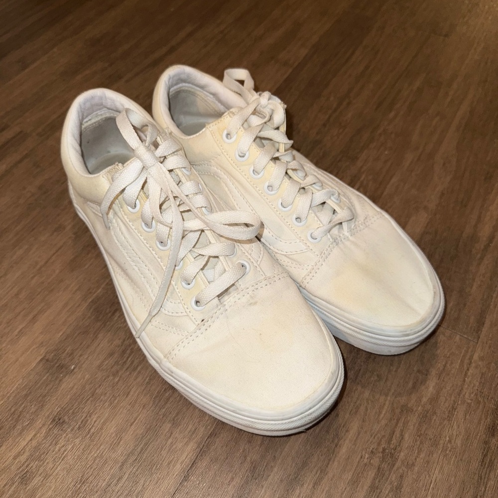White Vans Low Top Sneakers Laced